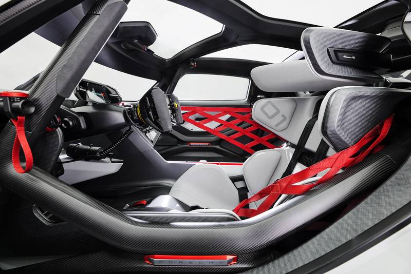 2021 Porsche Mission R Concept Interior - image 1014911